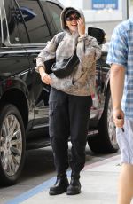NAOMI SCOTT Arrives at Burbank Airport 10/06/2024