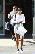 NICOLE MURPHY Shopping a Rite Aid in Beverly Hills 10/21/2024