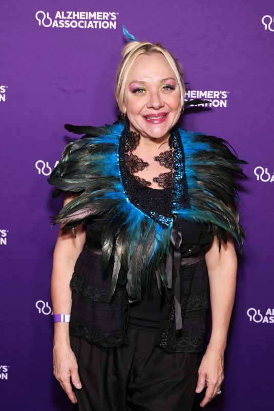 NICOOLE SULLIVAN at Alzheimer