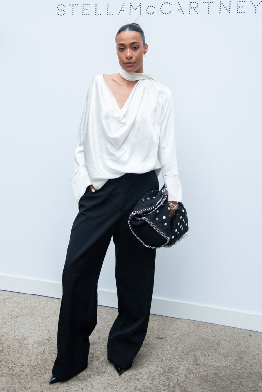 OLIVIA FALLI at Stella McCartney Womenswear Spring-Summer 2025 Show at Paris Fashion Week 09/30/2024