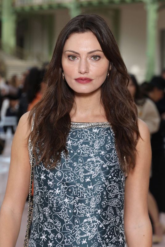 PHOEBE TONKIN at Chanel SS25 Fashion Show in Paris 10/01/2024