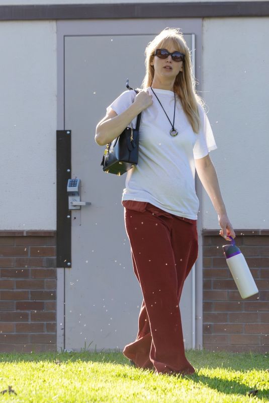 Pregnant JENNIFER LAWRENCE at a Park in Los Angeles 10/24/2024