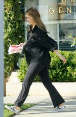 Pregnant KATHERINE SCHWARZENEGGER Out and About in Los Angeles 09/30/2024
