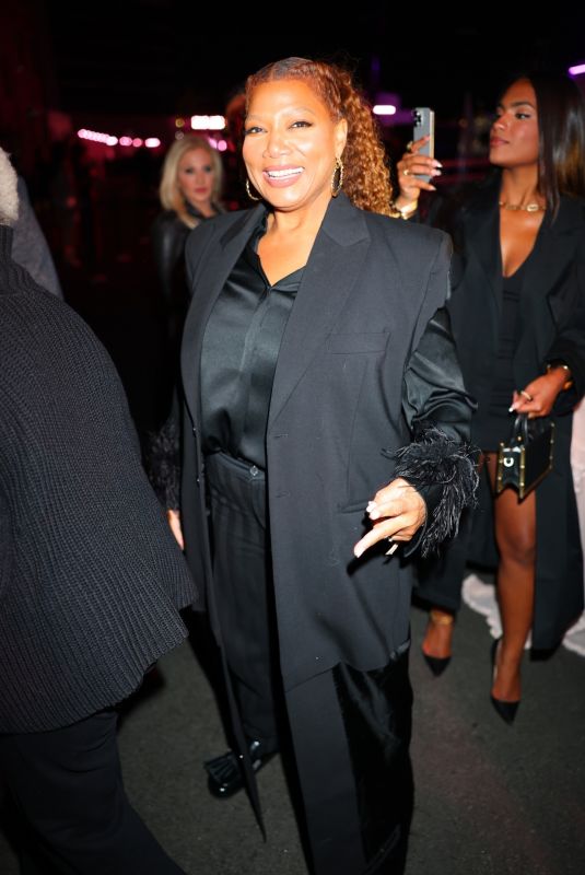 QUEEN LATIFAH Arrives at Victoria