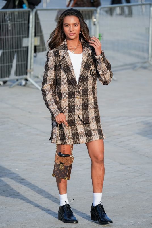 RAYSSA LEAL Louis Vuitton Paris Womenswear Spring-Summer 2025 show as part of Paris Fashion Week" (01.10.2024