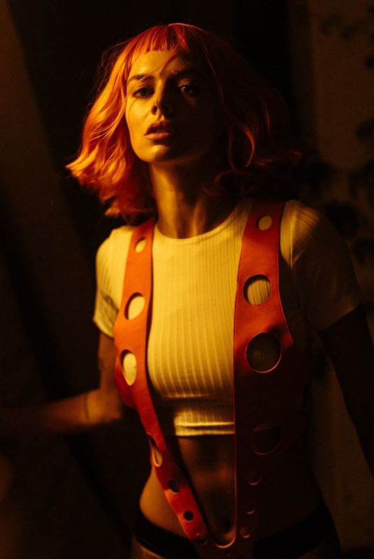 SAMARA WEAVING - Halloween Photoshoot, October 2024