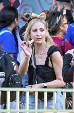 SARAH MICHELLE GELLAR and Freddie Prinze Jr Celebrates Their Daughter