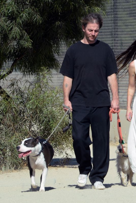 SCOUT WILLIS Out with a Friends and Their Dogs in Los Angeles 09/29/2024