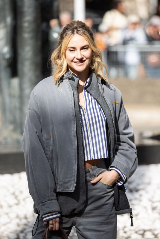 SHAILENE WOODLEY Arrives at Miu Miu Fashion Show at Paris Fashion Week 10/01/2024
