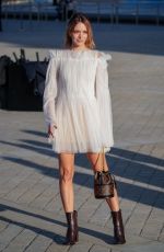 STACY MARTIN Louis Vuitton Paris Womenswear Spring-Summer 2025 show as part of Paris Fashion Week" (01.10.2024