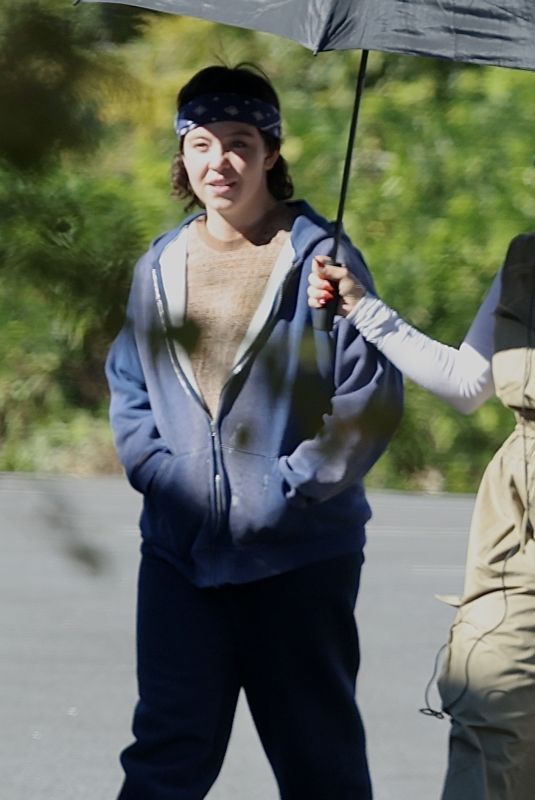 SYDNEY SWEENEY on the Set of Apopka in Charlotte 10/11/2024