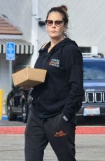 TERI HATCHER Leaves Beverly Glen Mall in Los Angeles 10/30/2024