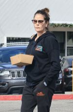TERI HATCHER Leaves Beverly Glen Mall in Los Angeles 10/30/2024