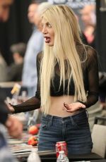 TORI SPELLING at Hollywood Show at Marriott Burbank Airport Hotel in Burbank 10/19/2024