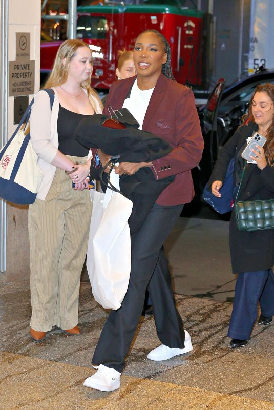 VENUS WILLIAMS Arrives at CBS in New York 10/15/2024
