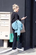 WITNEY CARSON Leaves Dancing With The Stars Rehearsals Studio in Los Angeles 10/26/2024