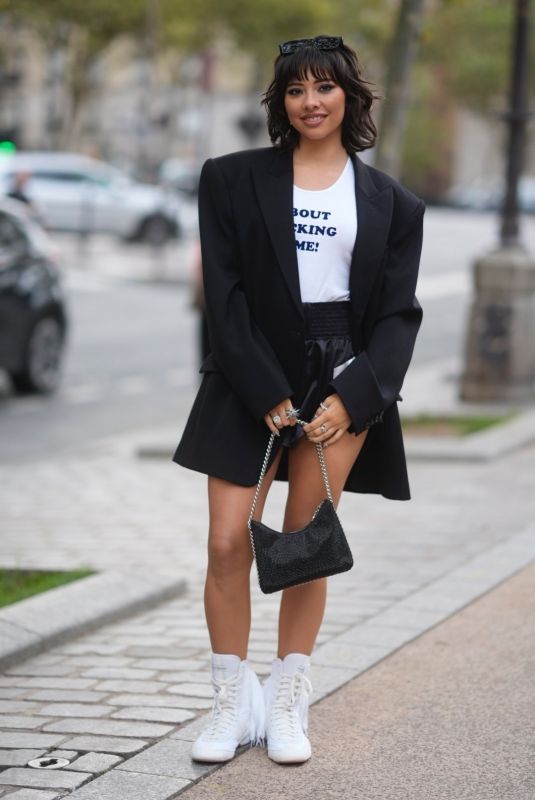 XOCHTIL GOMEZ Arrives at Stella McCartney Show at Paris Fashion Week 09/30/2024