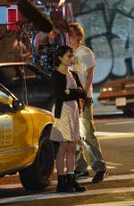 ZOE KRAVITZ and Austin Butler Film Night Scene for Caught Stealing in New York 10/03/2024