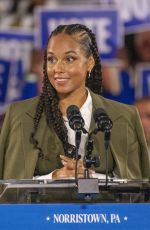 ALICIA KEYS Supports Kamala Harris in Norristown 11/02/2024