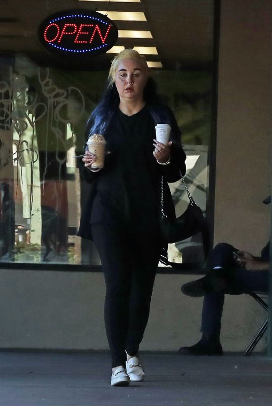 AMANDA BYNES Out for Coffee in Los Angeles 10/31/2024