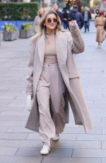 ASHLEY ROBERTS Leaves Heart Radio Studio 11/12/2024