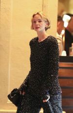 CAREY MULLIGAN Leaves Elee