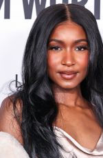 CARLACIA GRANT at L