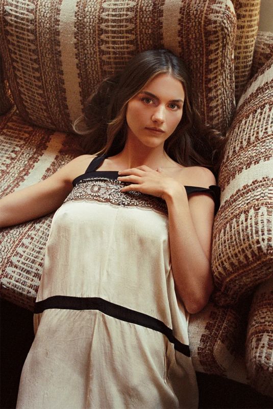 CHLOE EAST for Who What Wear, November 2024