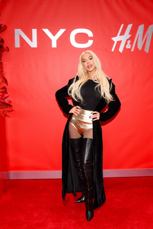 CHRISTINA AGUILERA at H&M Times Square Flagship Store Reopening Celebration in New York City 11/21/2024
