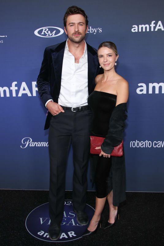 COURTNEY SALVIOLO at amfAR Las Vegas Gala Presented by Paramount at Wynn Resort 11/22/2024