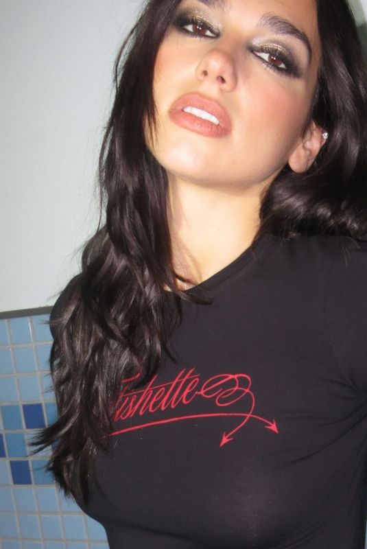 DUA LIPA - Taipei Concert Photoshoot 11/20/2024