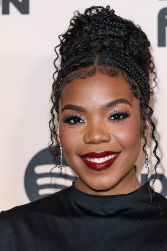 ELAINE at 3rd Annual Give Her FlowHERS Awards Gala in Los Angeles 11/08/2024