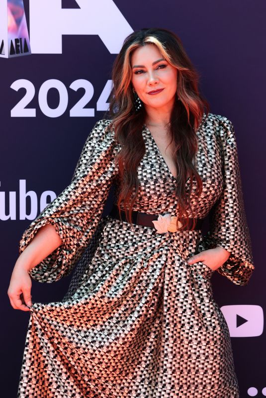 ELLA HOOPER at 2024 ARIA Awards at Hordern Pavilion in Sydney 11/20/2024
