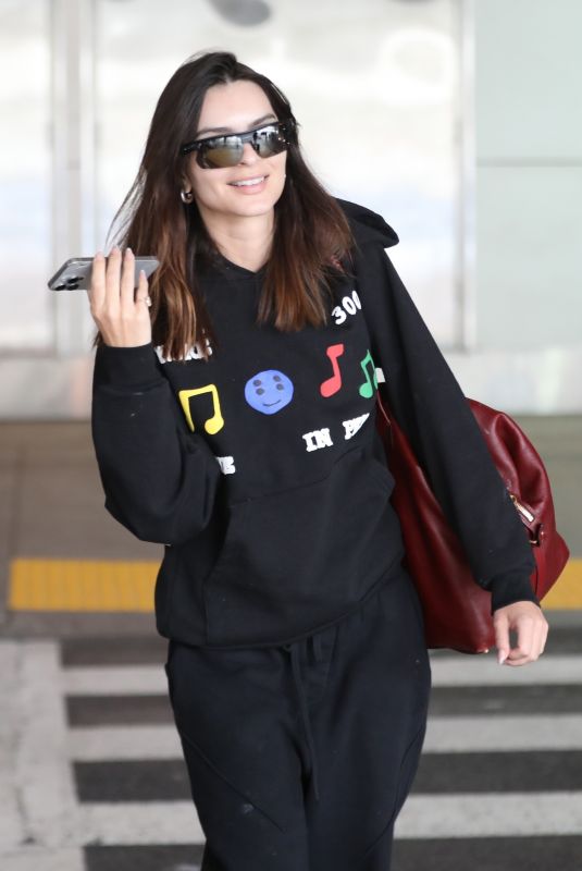 EMILY RATAJKOWSKI Arrives in Los Angeles 11/04/2024