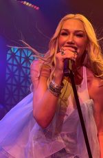 GWEN STEFANI Peforms in Brooklyn 11/17/2024
