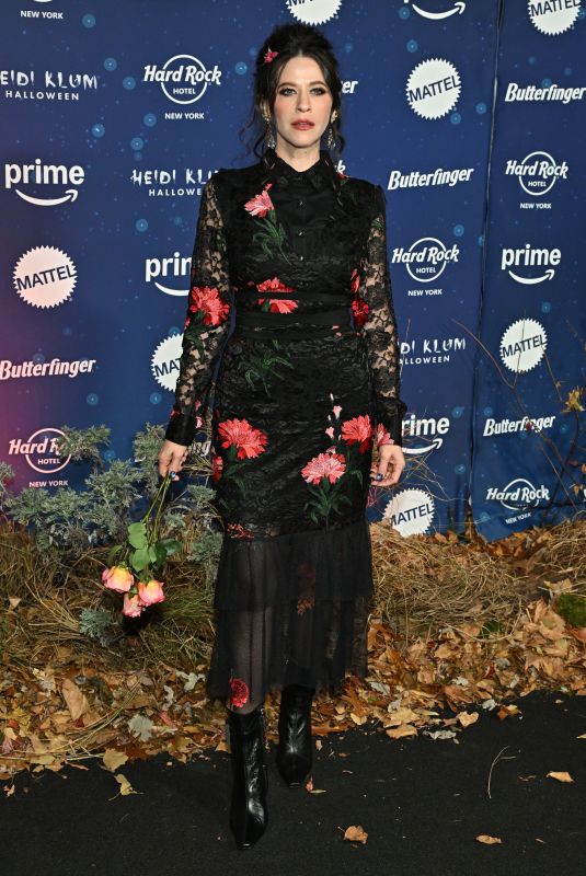 JACKIE TOHN at Heidi Klum