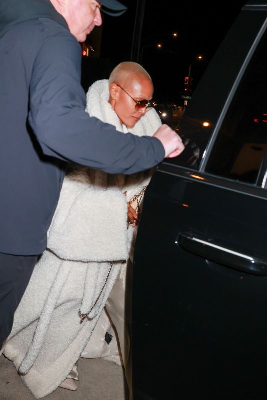 JADA PINKETT SMITH Out for Dinner with Willow and Trey Smith at Giorgio Baldi 11/22/2024