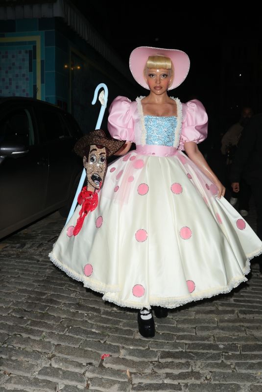 JADE THIRLWALL Arrives at the Maya Jama