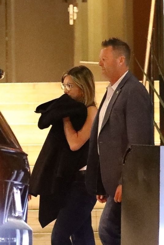 JENNIFER ANISTON Out form Dinner with a Friend in West Hollywood 11/08/2024