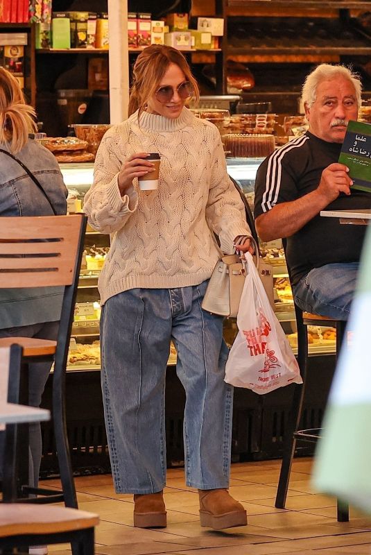 JENNIFER LOPEZ Out for Coffee and Pastries in Los Angeles 11/20/2024