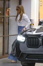 JENNIFER LOPEZ Out for Lunch in Hollywood 11/27/2024