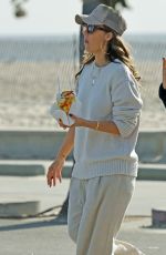 JESSICA ALBA Stop at a Beachside Fruit Cart 11/07/2024