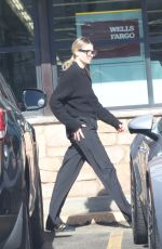 JESSICA HART Shopping for Flowers at Gelson