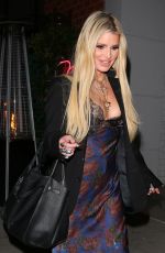 JESSICA SIMPSON Celebrates Bronx Wentz
