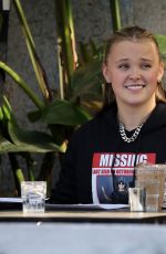 JOJO SIWA Enjoys a Chilled Iced Coffee in Los Angeles 11/13/2024