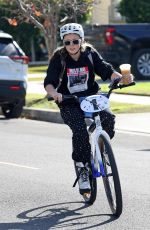 JOJO SIWA Enjoys a Chilled Iced Coffee in Los Angeles 11/13/2024