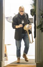 KATE WINSLET Leaves John Frieda Hairdressers in Mayfair 11/27/2024