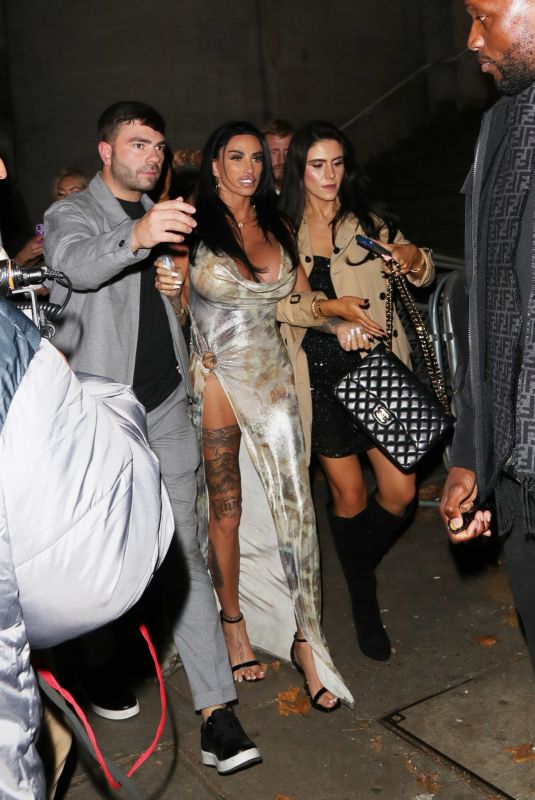 KATIE PRICE Leaves Glamour Awards in London 11/07/2024