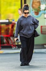 KOURTNEY KARDASHIAN Shopping at Trader Joe