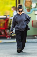 KOURTNEY KARDASHIAN Shopping at Trader Joe